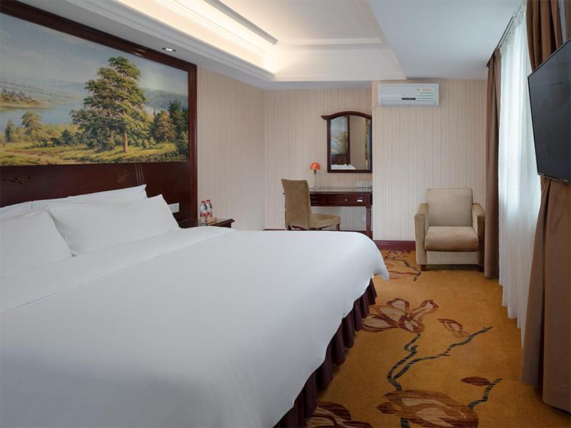 Vienna Hotel Dongguan Chang'An Mid Zhen'An Road Экстерьер фото